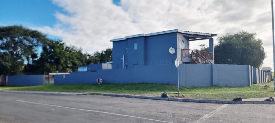 8 Bedroom Property for Sale in Amalinda Eastern Cape